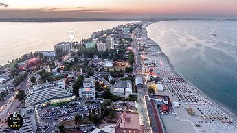 Deluxe Nicolle Solid Residence Mamaia