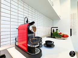 Deluxe Nicolle Solid Residence Mamaia