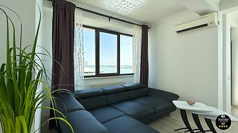 Deluxe Nicolle Solid Residence Mamaia