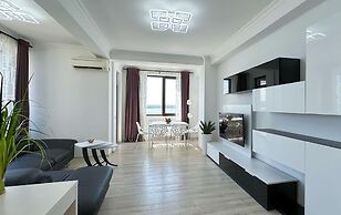 Deluxe Nicolle Solid Residence Mamaia