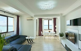 Deluxe Nicolle Solid Residence Mamaia