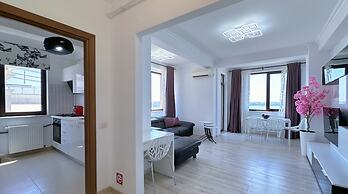 Deluxe Nicolle Solid Residence Mamaia