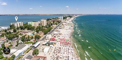 Deluxe Nicolle Solid Residence Mamaia