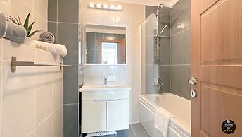 Deluxe Nicolle Solid Residence Mamaia