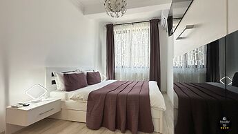 Deluxe Nicolle Solid Residence Mamaia