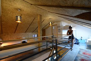 The White Hill Guest House - Hostel