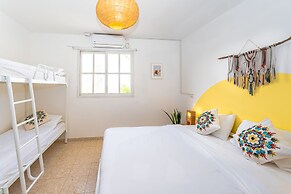 The White Hill Guest House - Hostel