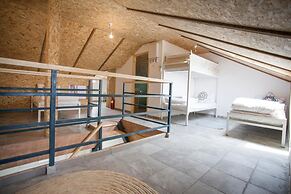 The White Hill Guest House - Hostel