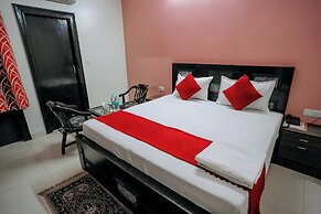 Hotel Jinendra Inn