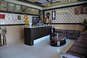 Hotel Jinendra Inn