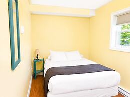 Escarpment Heights Motel