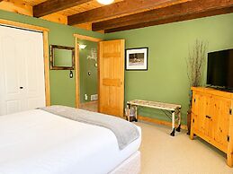 Escarpment Heights Motel