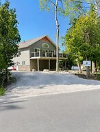 Escarpment Heights Motel