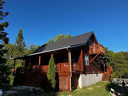 Escarpment Heights Motel