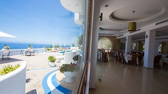 Paradise Lukova Hotel