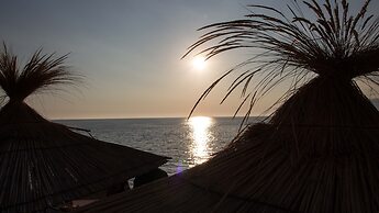 Paradise Lukova Hotel