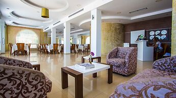 Paradise Lukova Hotel