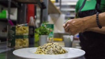 Paradise Lukova Hotel