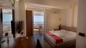 Paradise Lukova Hotel