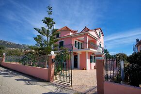 Ariadni Sea View Apartment