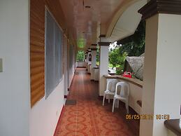 AGM Beachfront Resort & Resto