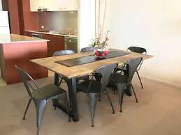 Chevron Renaissance Private Apartments