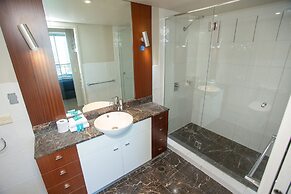 Chevron Renaissance Private Apartments