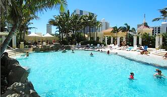 Chevron Renaissance Private Apartments