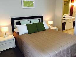 Chevron Renaissance Private Apartments