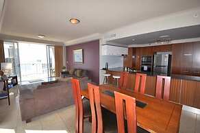 Chevron Renaissance Private Apartments