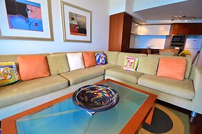 Chevron Renaissance Private Apartments