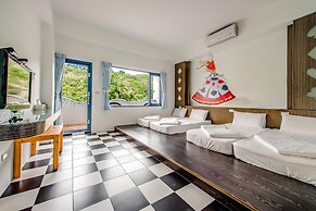 White Lighthouse B&B