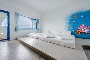 White Lighthouse B&B