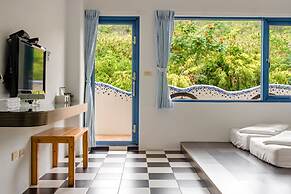 White Lighthouse B&B