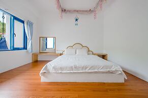 White Lighthouse B&B