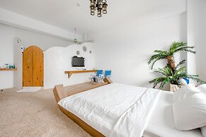 White Lighthouse B&B