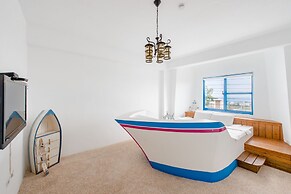 White Lighthouse B&B