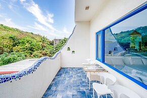 White Lighthouse B&B