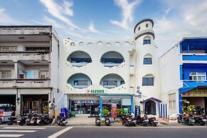 White Lighthouse B&B