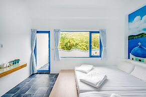 White Lighthouse B&B