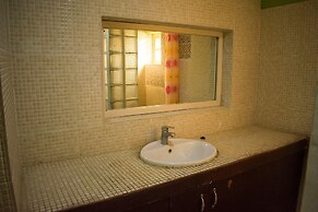 Sugarland Apartments VI