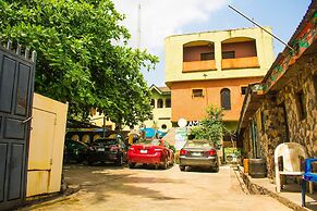Amenze Guest House