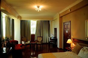 Zola International Hotel