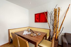 Emma Apartments