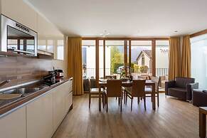 Emma Apartments