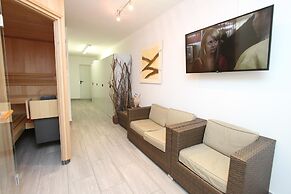 Emma Apartments
