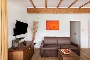 Emma Apartments