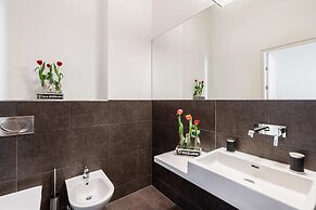 Emma Apartments