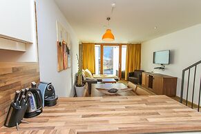 Emma Apartments