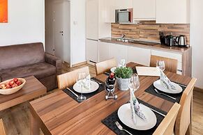Emma Apartments